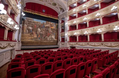 Teatro Marrucino, Marsilio: “Onorati gli impegni, messi in sicurezza i bilanci e programmazione 2025-2026”