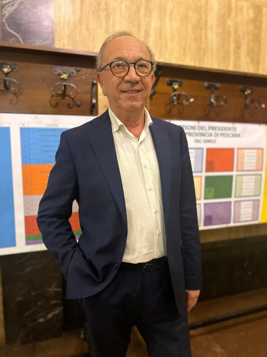 Provincia di Pescara, primo giorno di lavoro per il neo presidente Giorgio De Luca