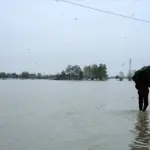 Maltempo, oltre 90 interventi a Pescara: fiume esondato e strade chiuse